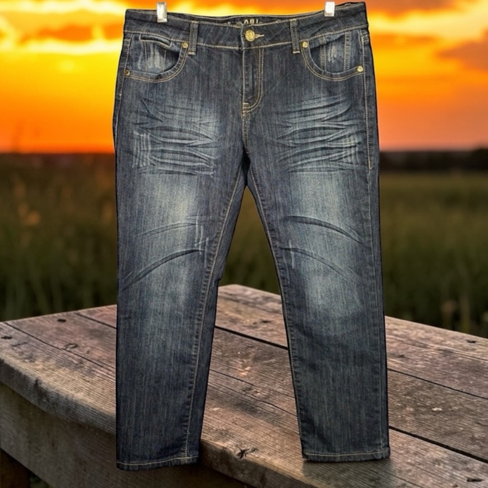 NV denim capris. Size 13-32 💖